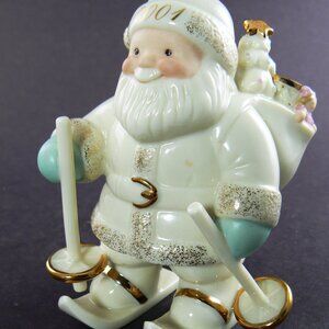 LENOX PORCELAIN CHRISTMAS 2001 SKIING SANTA ORNAMENT (A24)
